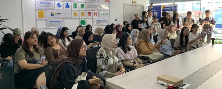 热烈欢迎！川外国际夏令营师生走进Google Ads 跨境电商出海中心 共话谷歌建站与投流